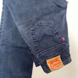 Levi’s 514 black jeans